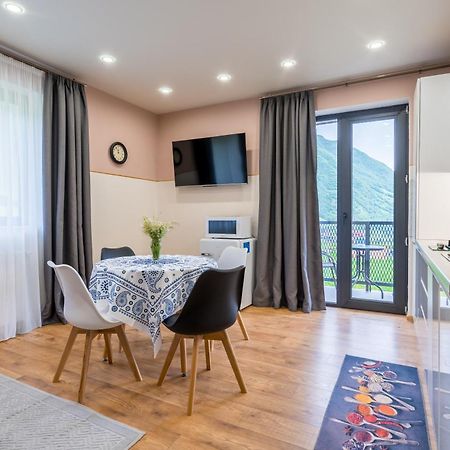 Devdaraki Apartments Kazbegi Εξωτερικό φωτογραφία