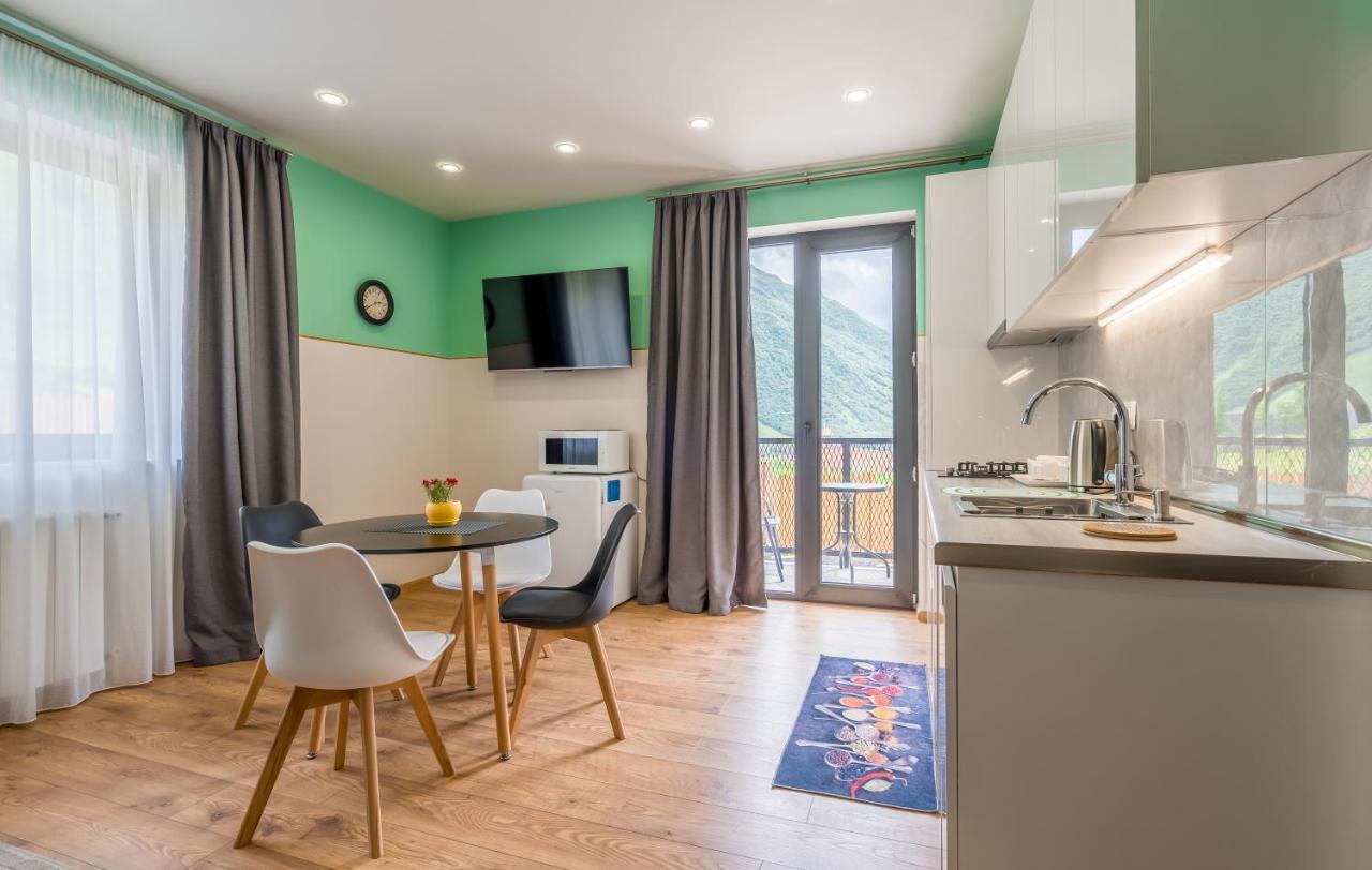 Devdaraki Apartments Kazbegi Εξωτερικό φωτογραφία