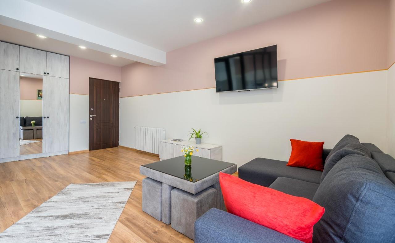 Devdaraki Apartments Kazbegi Εξωτερικό φωτογραφία