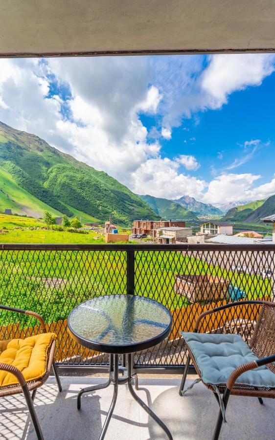 Devdaraki Apartments Kazbegi Εξωτερικό φωτογραφία