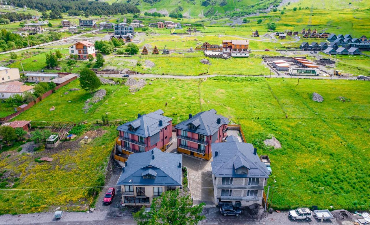 Devdaraki Apartments Kazbegi Εξωτερικό φωτογραφία