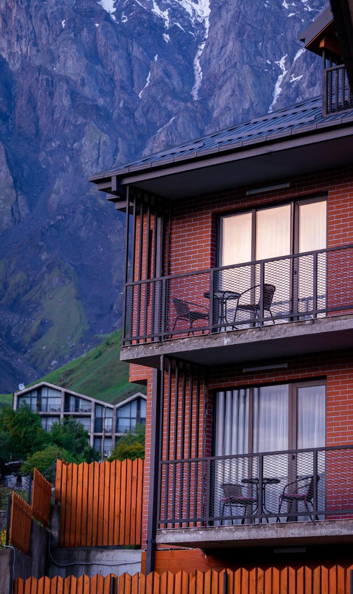 Devdaraki Apartments Kazbegi Εξωτερικό φωτογραφία