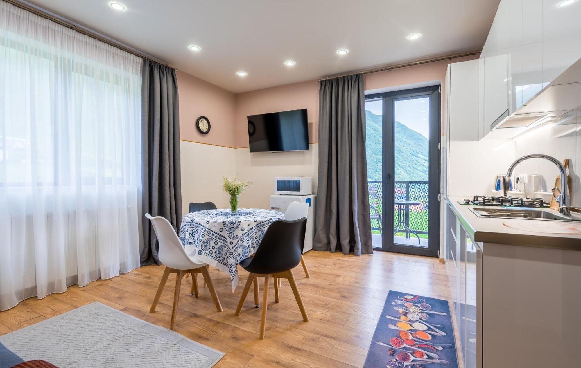 Devdaraki Apartments Kazbegi Εξωτερικό φωτογραφία